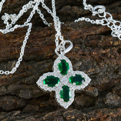 Tereza Luxurious Green Pendant with Diamond Accent