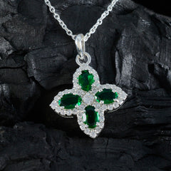 Tereza Luxurious Green Pendant with Diamond Accent