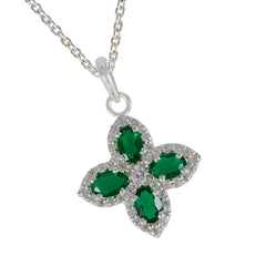 Tereza Luxurious Green Pendant with Diamond Accent