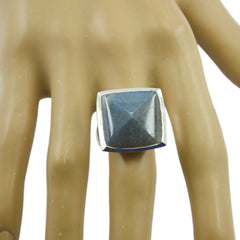 Mariana Traditional Grey Solitaire Ring