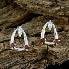 Milagros Red Stud Earrings with Elegant Design
