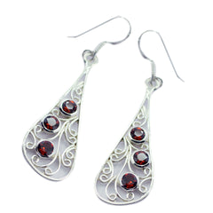 Seo-yeon Red Dangle Earrings with Stylish Silver Design