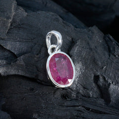 Yuna Red Minimalist Pendant for Stylish Jewelry