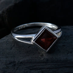 Abigail Red Solitaire Gemstone Ring - Elegant Style