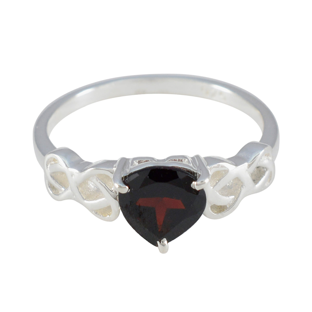 Yuna Red Solitaire Ring with Heart-Shaped Gemstone Garnet Red