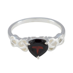 Yuna Red Solitaire Ring with Heart-Shaped Gemstone Garnet Red