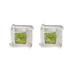 Amanda Green Solitaire Stud Earrings for Every Occasion Peridot Green Stud