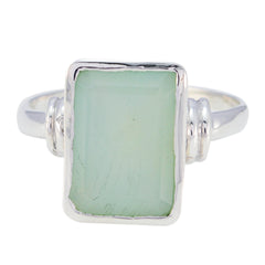Maria Aqua Solitaire Ring with Elegant Green Gemstone