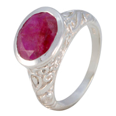 Rosa Art Deco Red Solitaire Ring with Intricate Design