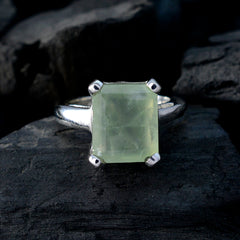 Katharina Artisan Light Green Solitaire Ring