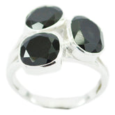 Florencia black gemstone trilogy ring with three faceted black stones set in silver band