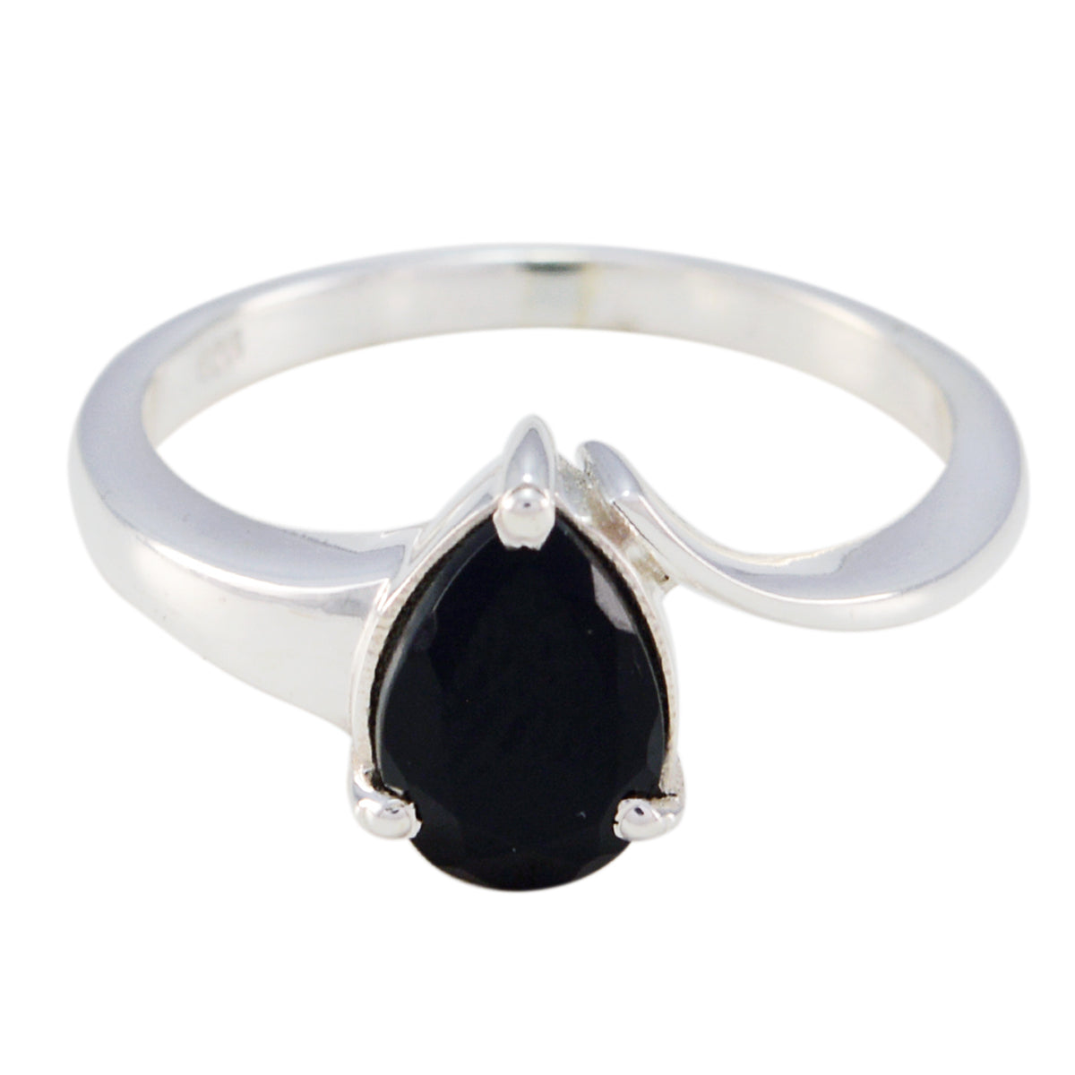 Siti Black Heart Solitaire Ring with Silver Band Black Onyx Black
