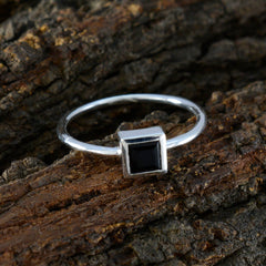 Sakura Luxurious Black Solitaire Ring