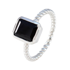 Bruna Luxurious Black Solitaire Ring