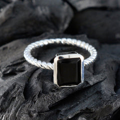 Bruna Luxurious Black Solitaire Ring