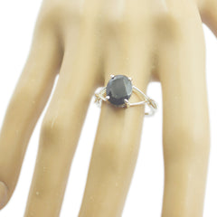 Nari Elegant Black Solitaire Ring with Silver Band