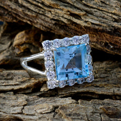 Aaliyah Sophisticated Blue Halo Ring