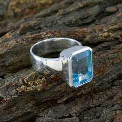 Maya Blue Solitaire Ring with Elegant Gemstone