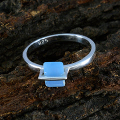 Ying Blue Solitaire Ring with Elegant Silver Band