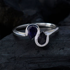 Meera silver ring featuring two dark blue stones designed as blue toi et moi ring