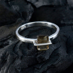 Emi Brown Solitaire Ring with Elegant Gemstone Design