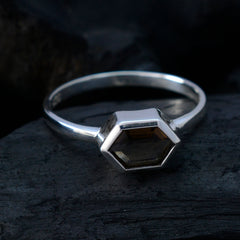 Xiu Brown Solitaire Ring with Hexagonal Gemstone