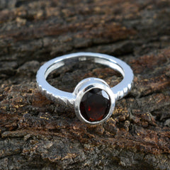 Dewi Red Solitaire Ring with Elegant Garnet Stone