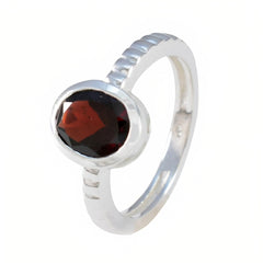 Dewi Red Solitaire Ring with Elegant Garnet Stone