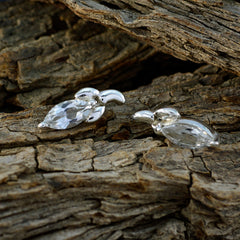 Ines Elegant Solitaire Stud Earrings for Daily Glam