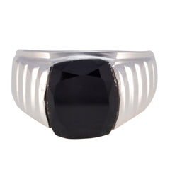 Giulia Armor Black Solitaire Ring with Sleek Design