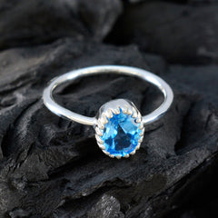 Yasmin Glamorous Blue Solitaire Ring
