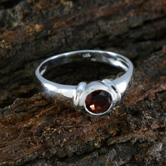 Natcha Glamorous Red Solitaire Ring