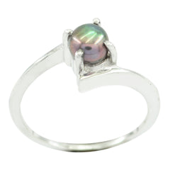 Min-seo Glamorous White Solitaire Ring