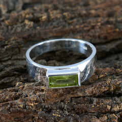 Bianca Romantic Green Solitaire Ring