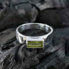 Bianca Romantic Green Solitaire Ring