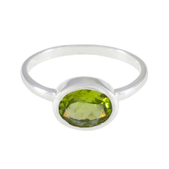Riya Green Solitaire Ring India with Oval Gemstone Peridot Green