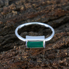 Ivy Green Solitaire Ring Elegant Silver Gemstone