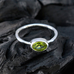 Min-seo Romantic Green Solitaire Ring