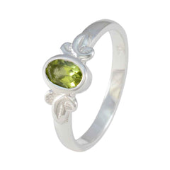 Ji-eun Contemporary Green Solitaire Ring