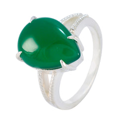 Lorena Graceful Green Solitaire Ring