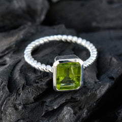 Lakshmi Trendy Green Solitaire Ring