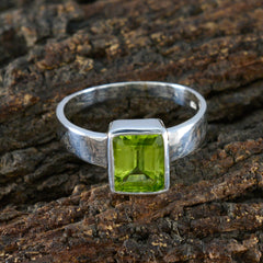 Aisha Sophisticated Green Solitaire Ring