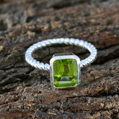 Lakshmi Trendy Green Solitaire Ring