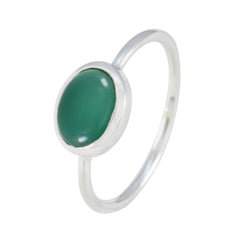 Soo-jin Graceful Green Solitaire Ring
