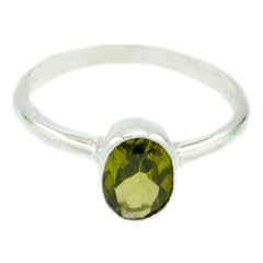 Liyana Green Solitaire Ring Elegant Gemstone Band