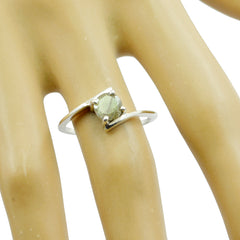 Siti Grey Solitaire Ring with Elegant Gemstone