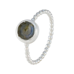 Soo-jin Grey Solitaire Twist Ring with Labradorite Gemstone