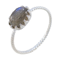 Hana Twist Grey Solitaire Ring Elegant Silver Band