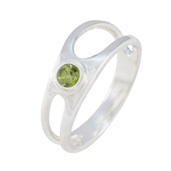 Hazel Graceful Green Solitaire Ring