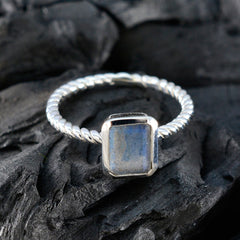 Aisha Abstract Grey Solitaire Ring with Twisted Band